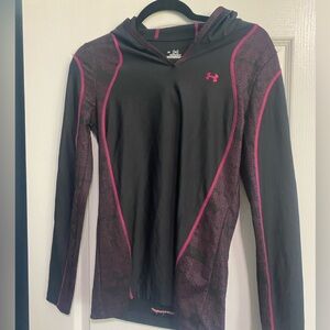 Womens cold gear under armour long sleeve hooded shirt